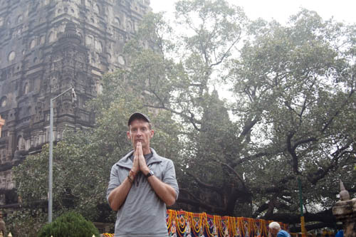 mahabodhitempleofbodhitreebobbypraying